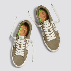 Cariuma Catiba Pro Low Sneakers in Sand